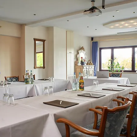 Hotel Restaurant Waldschloesschen 2*