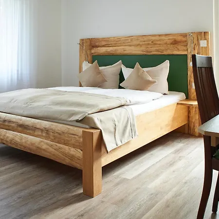 Hotel Restaurant Waldschloesschen 2*