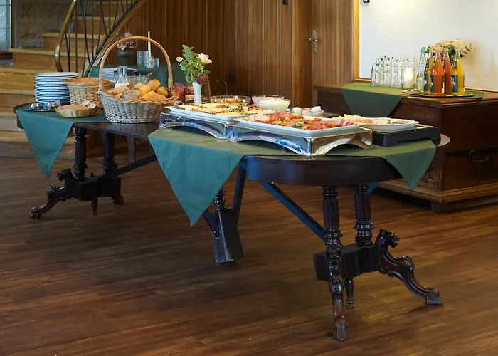 Hotel Restaurant Waldschloesschen 2*